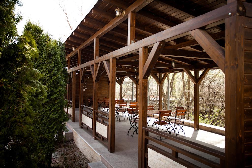 Roata Faget Inn Cluj-Napoca Ngoại thất bức ảnh