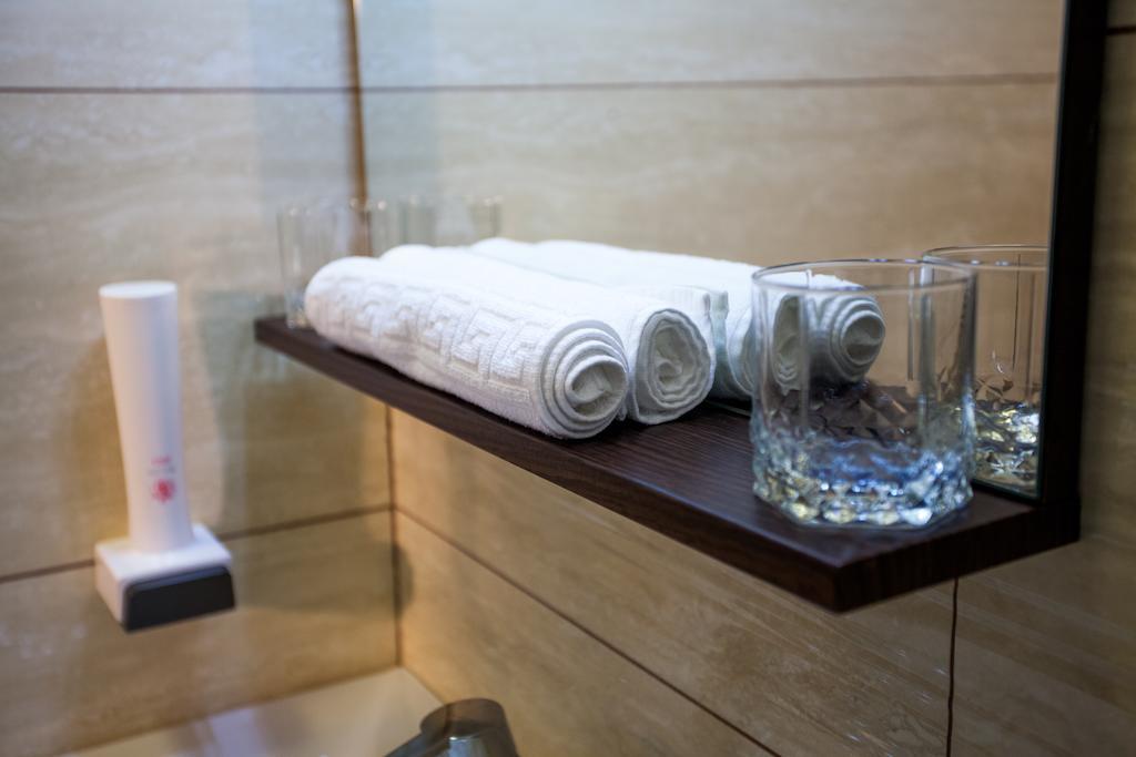 Roata Faget Inn Cluj-Napoca Phòng bức ảnh