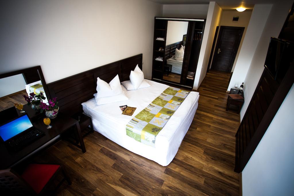 Roata Faget Inn Cluj-Napoca Phòng bức ảnh