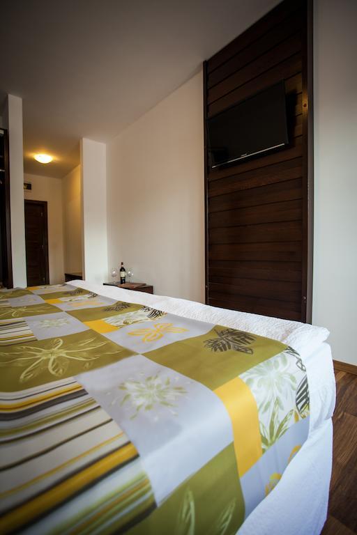 Roata Faget Inn Cluj-Napoca Phòng bức ảnh